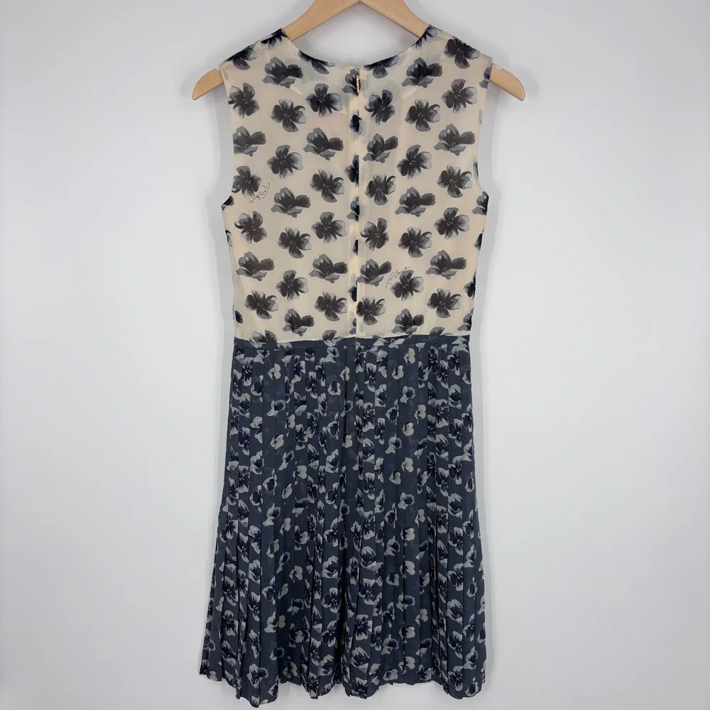 Tory Burch Cecilia Floral Pleated Dress Sz 2 Blue Cream A-Line Bow‎ Neck Chiffon